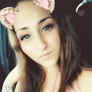 Meet your Posher, Caitlyn